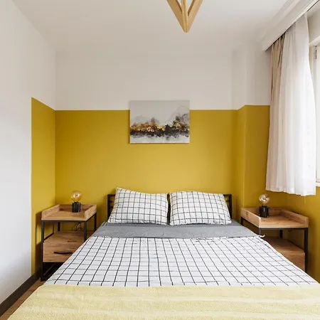 公寓 Recently Renovated Designer 2 Bedroom 伊斯坦布尔